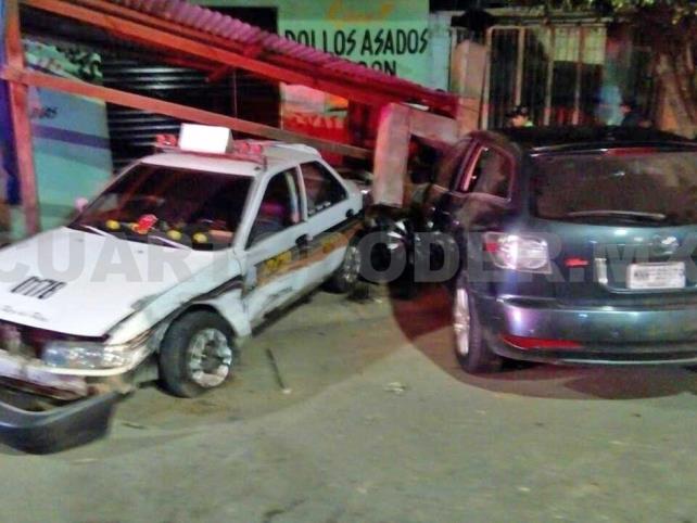 Taxista Queda Atrapado Al Sufrir Accidente Vial