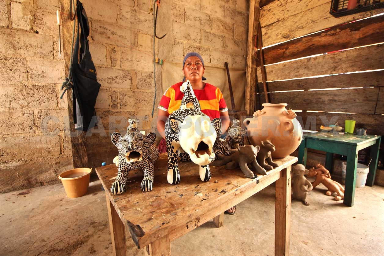 Mujeres Tzeltales Con Alma Y Esp Ritu De Barro