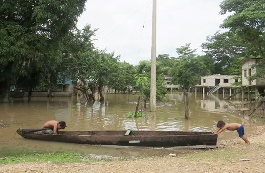 Se desborda el río