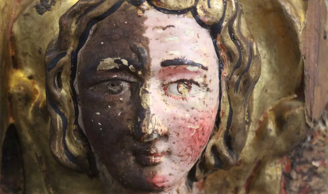 Entre los componentes del retablo figuran esculturas y pinturas. Cortesía