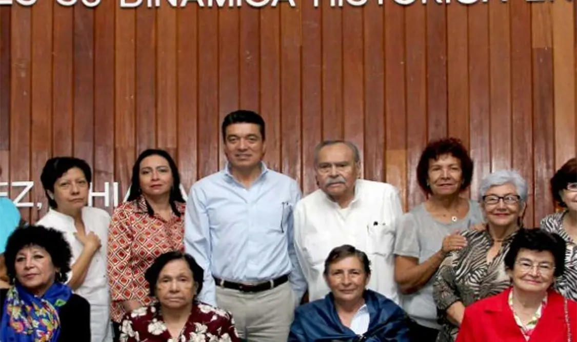 Rutilio Escandón Cadenas en la presentación del libro Mujeres, su dinámica histórica en Chiapas. CP