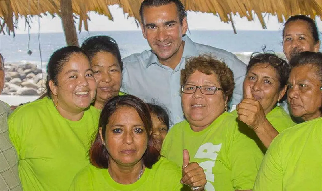 Melgar se reunió con sectores productivos para hablar del beneficio de la construcción del malecón. CP