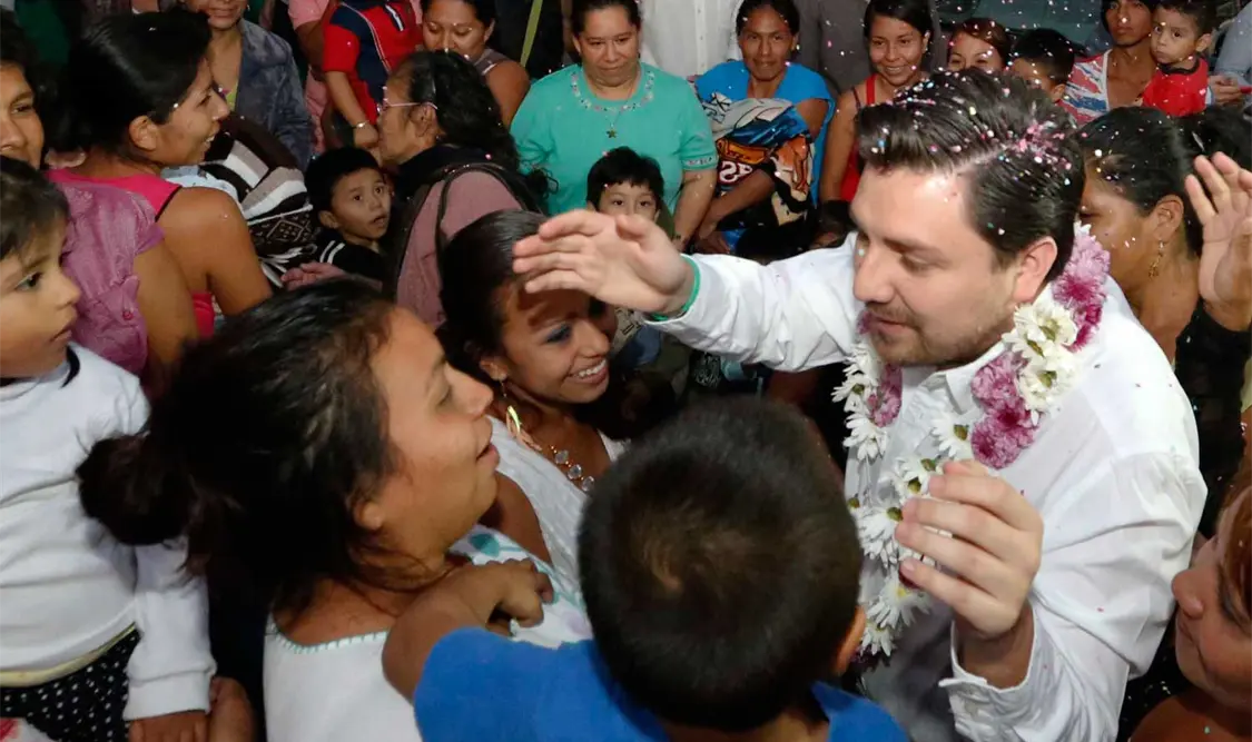 Los colonos recibieron al legislador Cal y Mayor en sus hogares, en ambiente de amistad y cordialidad. CP
