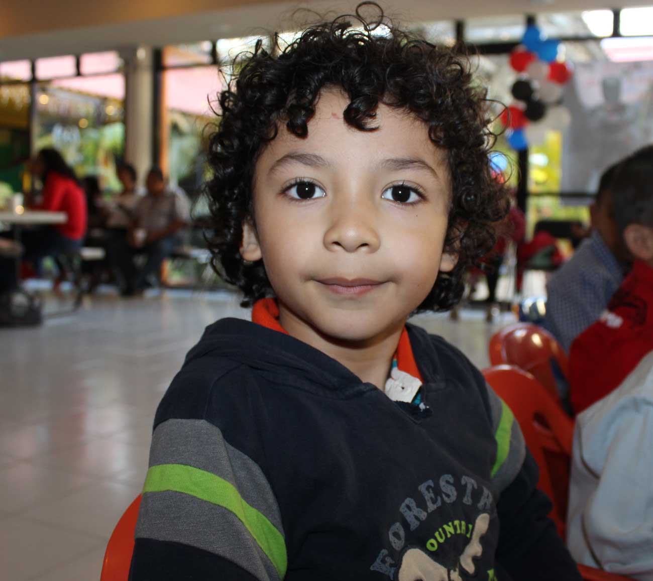 Celebran a Joshua por su cumple número 6