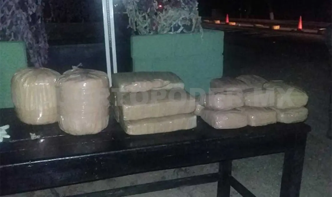 Decomisan Sedena y PGR 20 paquetes de marihuana