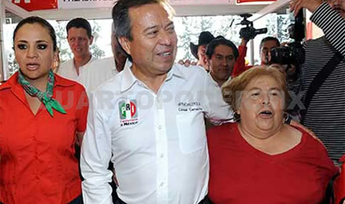 El líder priista se reunió en la sede tricolor duranguense con exgobernadores y con los candidatos a diputados federales de su partido. Agencias