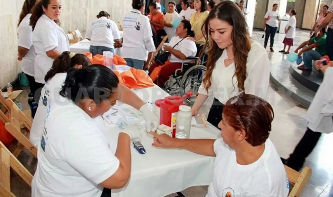 Enfermeras, clave en la eficacia médica: Itzel de León