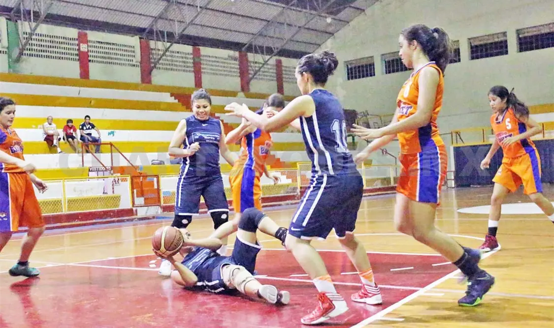 Torneo municipal en su décima fecha