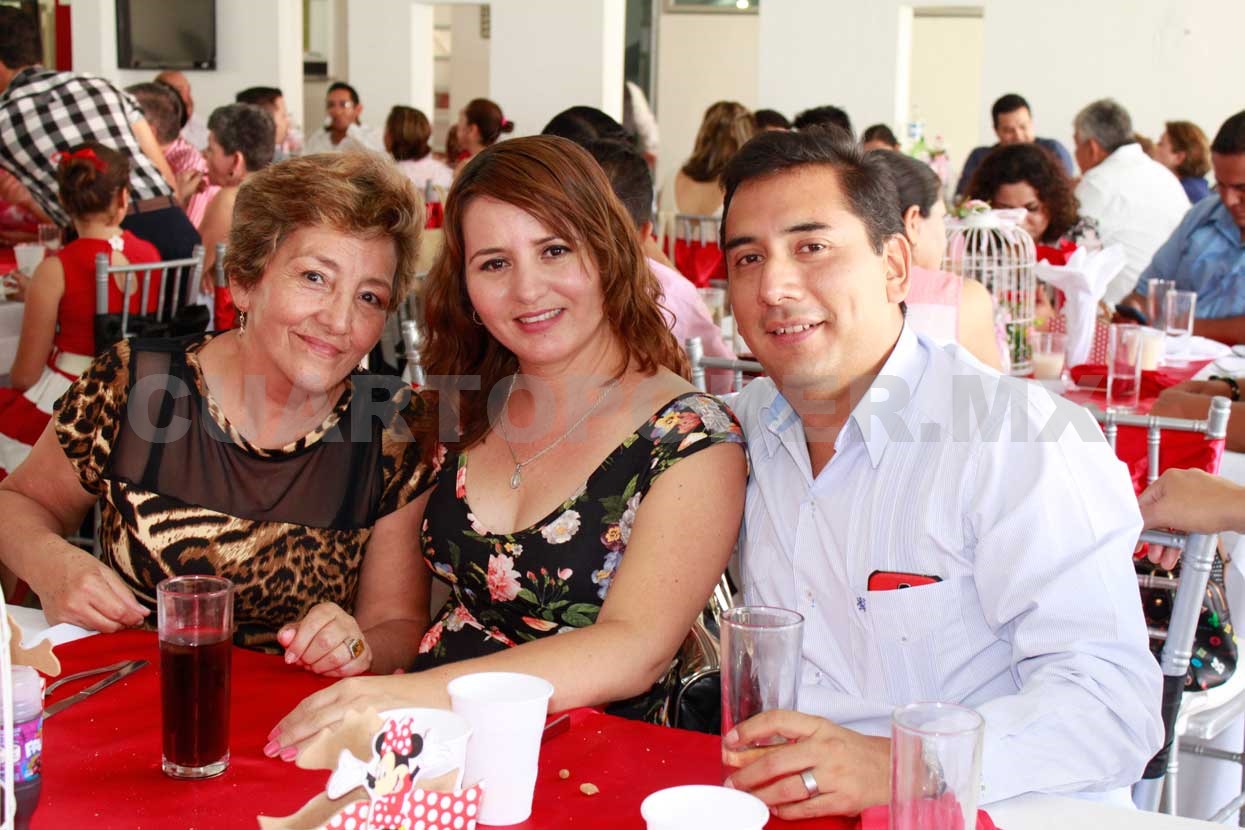 Bautizo y primer añito de Pamela