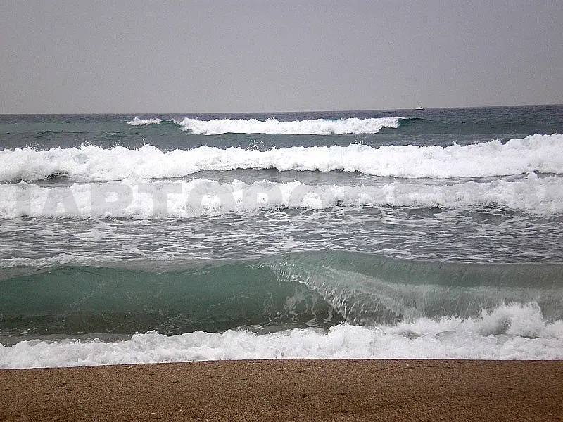 Continúa la restricción a la navegación ante efectos del Mar de Fondo
