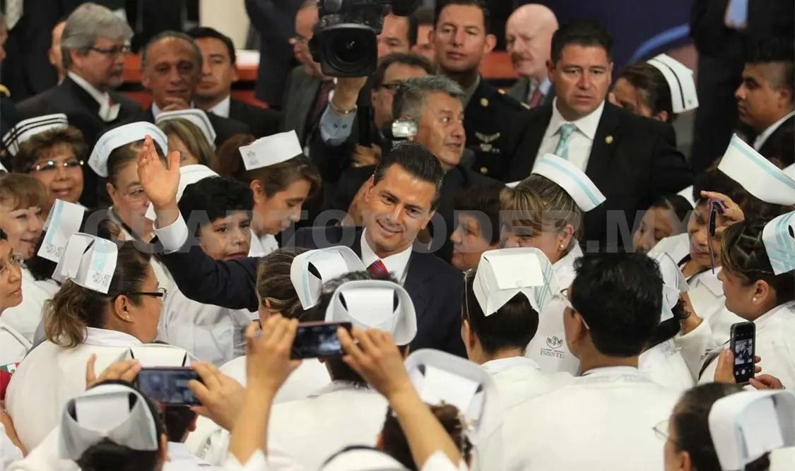 Impulsa profesionalización de enfermeras, Peña Nieto