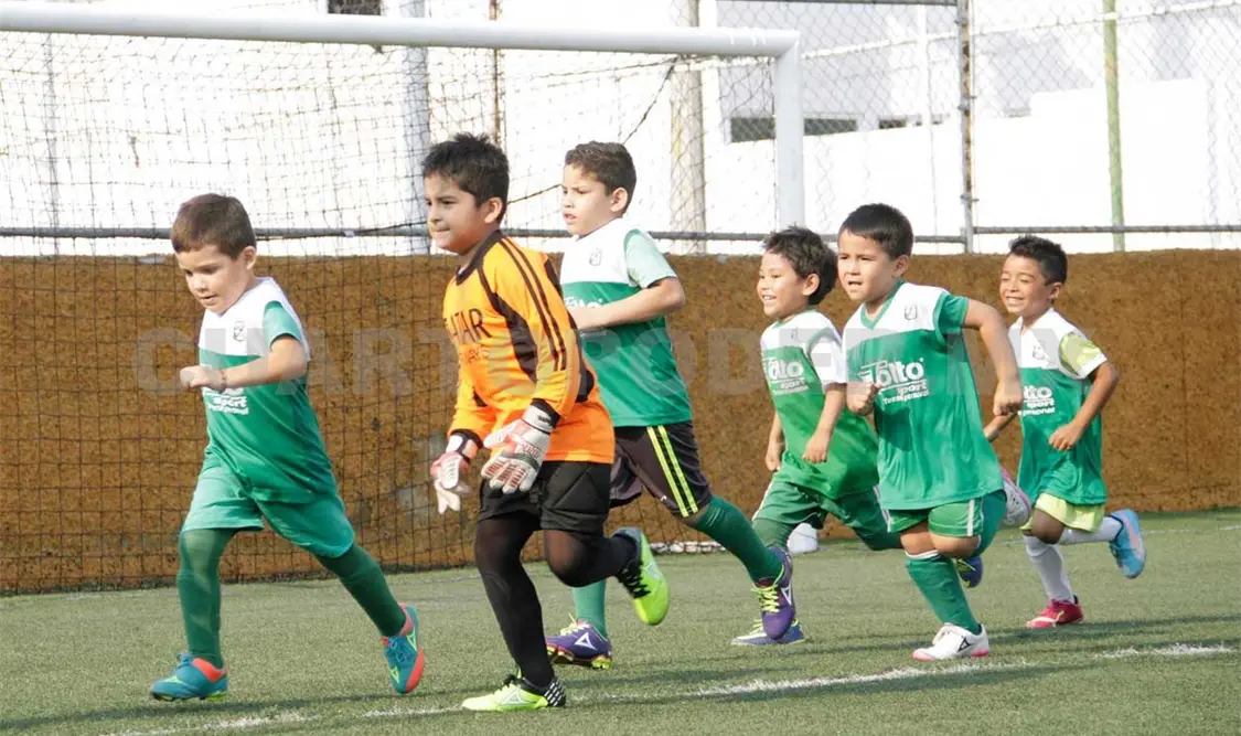 Entretenido encuentro entre León IMSS y Juventus