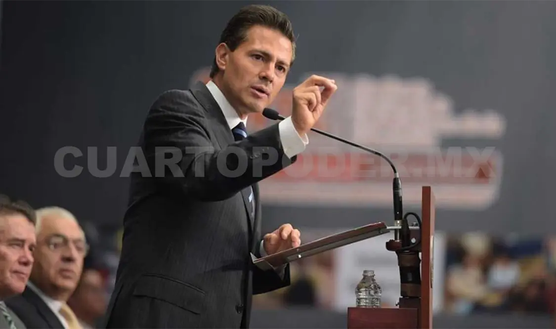 Enrique Peña Nieto recibe a integrantes del SNTE