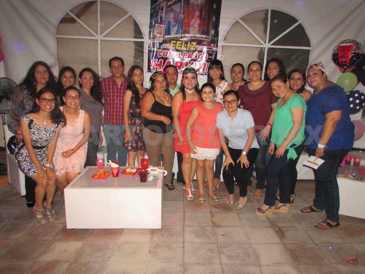 Harumi celebró su cumple número 30
