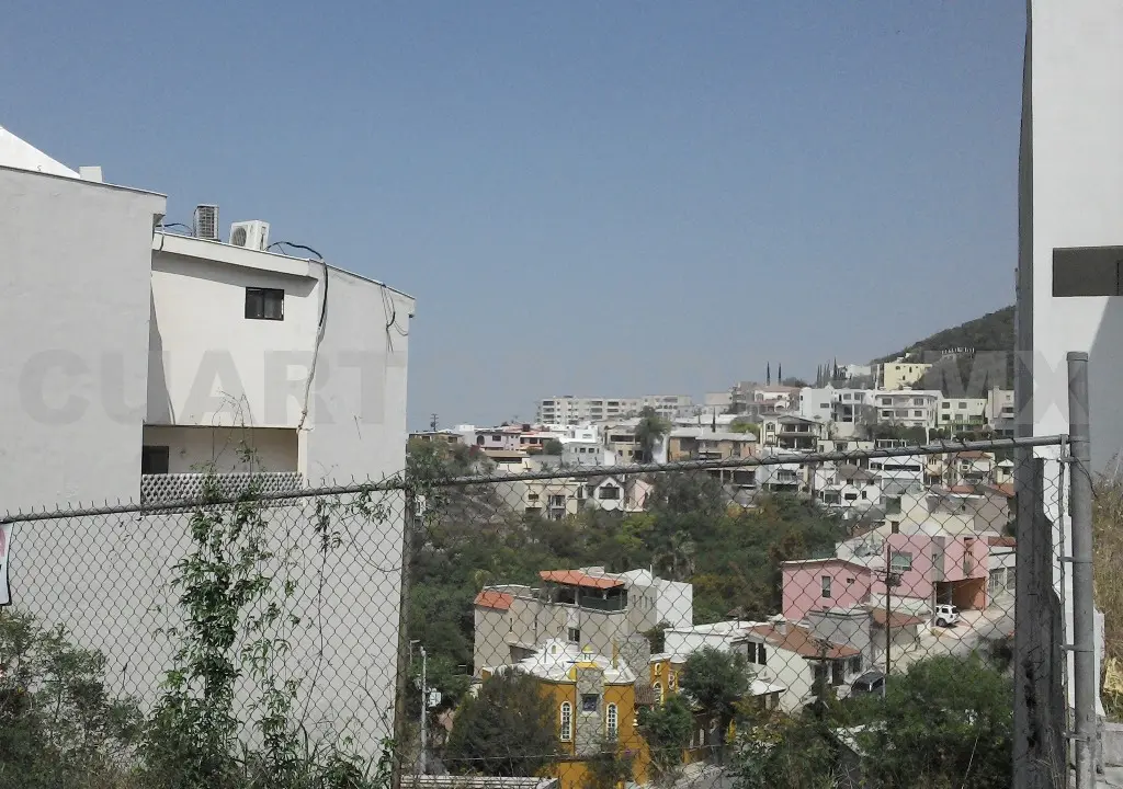 Colonos del fraccionamiento Las Aguilas se quejan del Smapa, por falta del agua entubada. CP