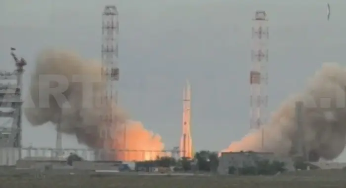 el Satélite Centenario cuenta con los seguros comerciales de cobertura amplia que amparan al ciento por ciento la inversión realizada por el Estado Mexicano.