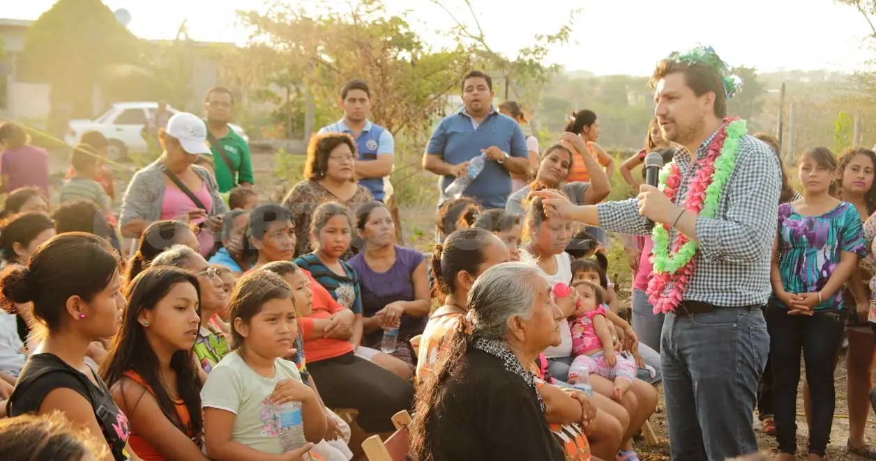Llama Castellanos a la unidad en el cierre de campaña