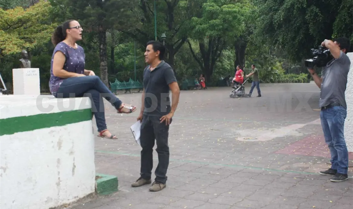 Martha Fabelo y Alfredo Gómez en la grabación del material