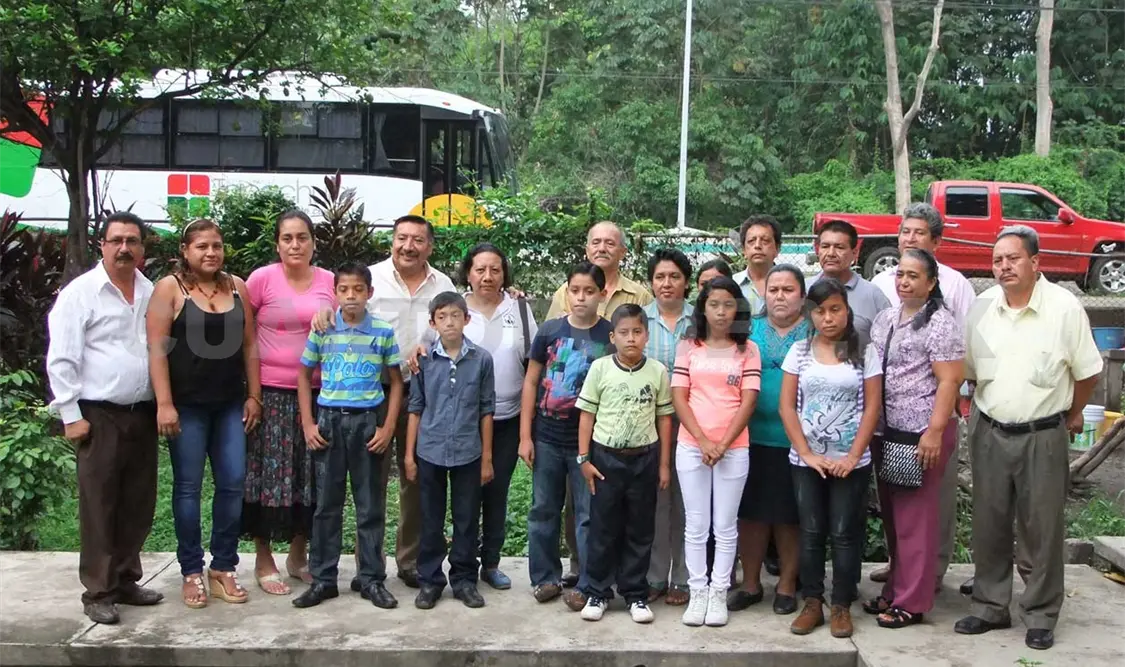Niños participan en la Olimpiada del Conocimiento