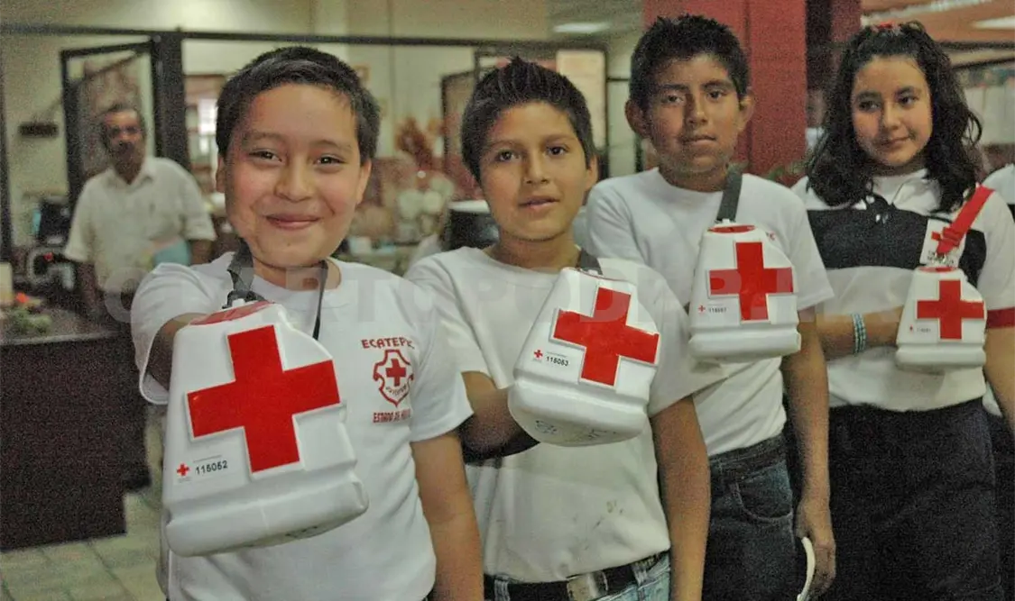 La cruz roja brinda servicios de urgencia durante las 24 horas de los 365 días del año. Cortesía