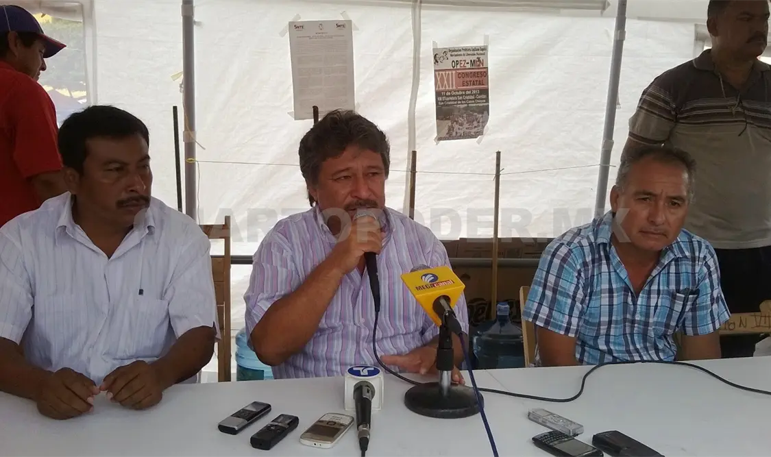 Repudian los avisos del magisterio federal, ya que pretenden parar labores y tomar oficinas del INE en la entidad. CP
