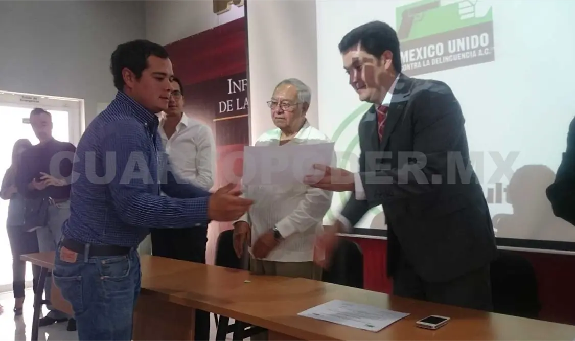 Certifican a servidores públicos en Legalidad