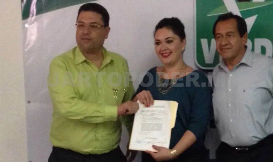 Líder social registra precandidatura