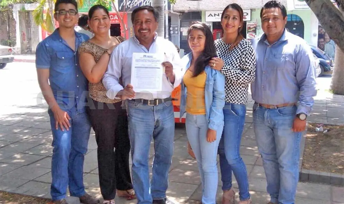 Se registra Noé López Corzo para la alcaldía de Ocozocoautla