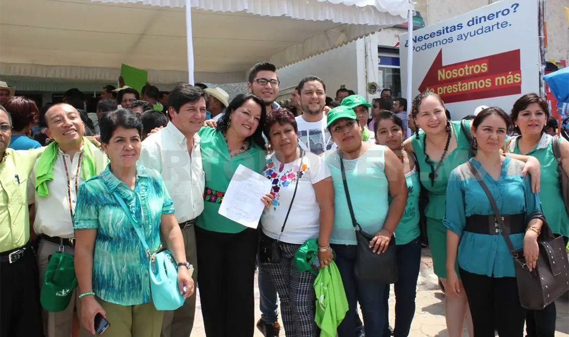 Recuento de precandidatos que asumen compromisos