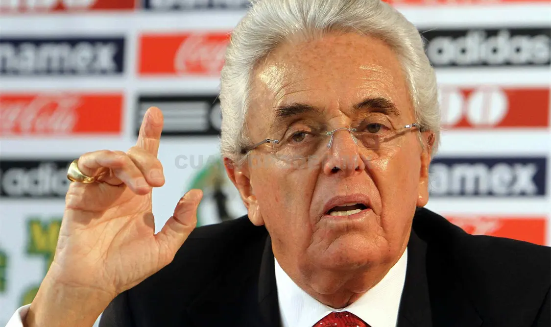 Compeán, presidente de la Federación Mexicana de Futbol hasta el 31 de julio, Victor Montagliani, líder de la Federación de Canadá, y Sunil Gulati, cabeza de la Federación de Estados Unidos, fueron asignados a un nuevo órgano. Agencias