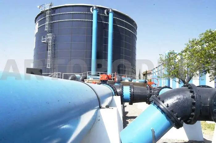 Referente a los requisitos de seguridad para la construcción y operación de tanques de agua.