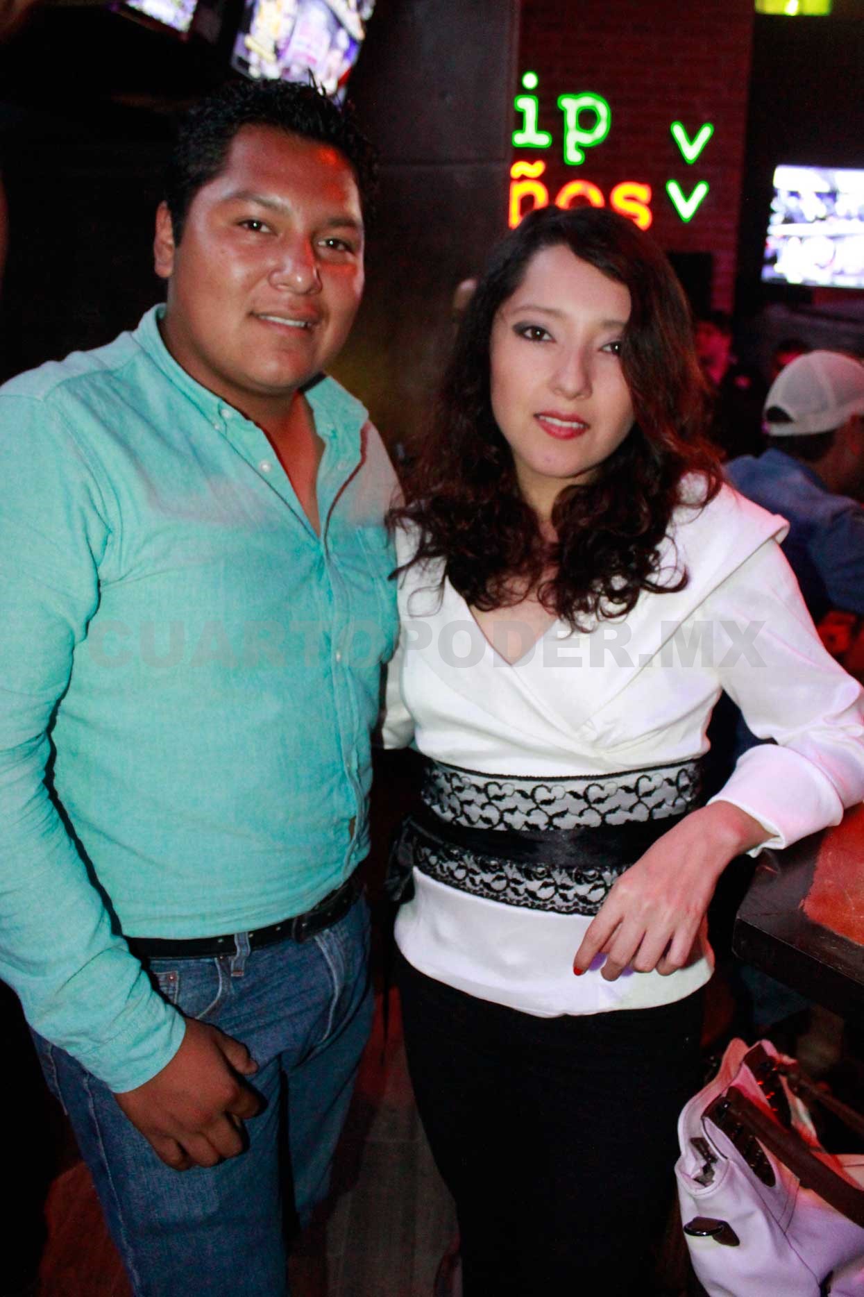 Noche de antro con los amigos