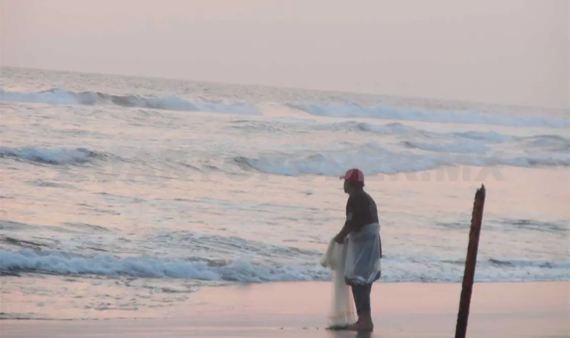 Pescadores suspenden sus actividades por prevención ante fenómeno Mar de Fondo. Noel Vázquez / CP