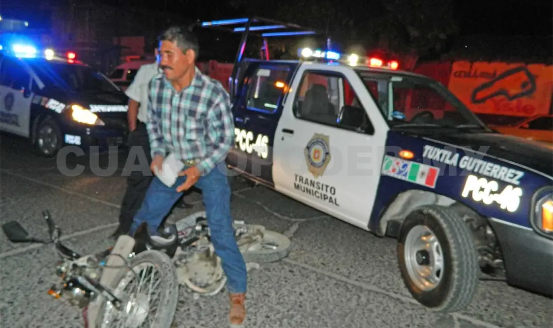 El vaquero cambió el campo por la ciudad y el caballo por la moto. A. Alegría / CP