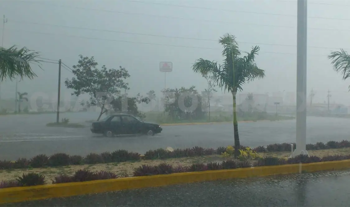Se mantiene potencial de lluvias muy fuertes