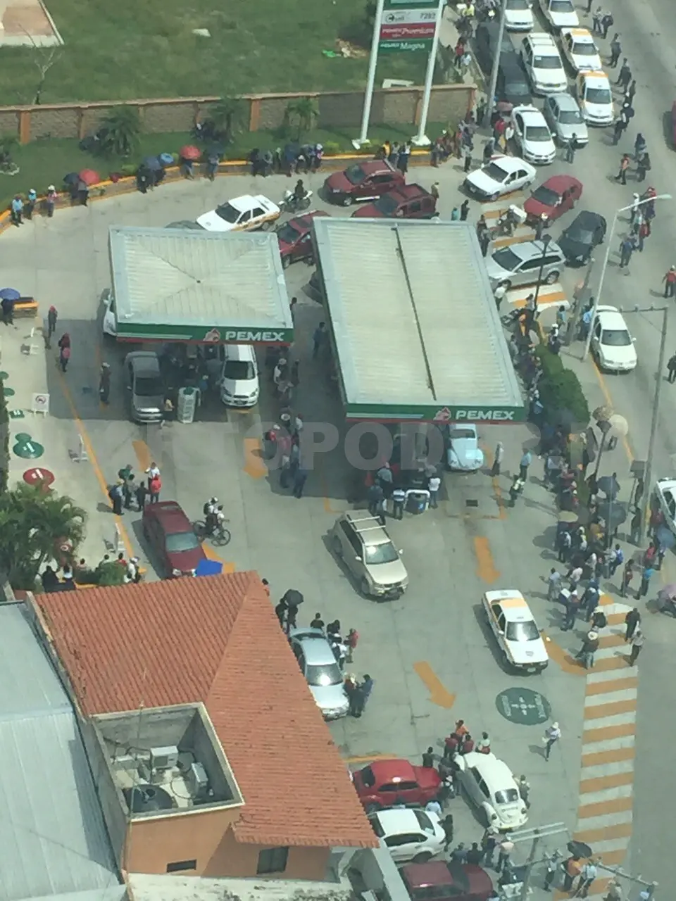 Se prevé que las gasolineras sean liberadas a las 15:00 horas.
