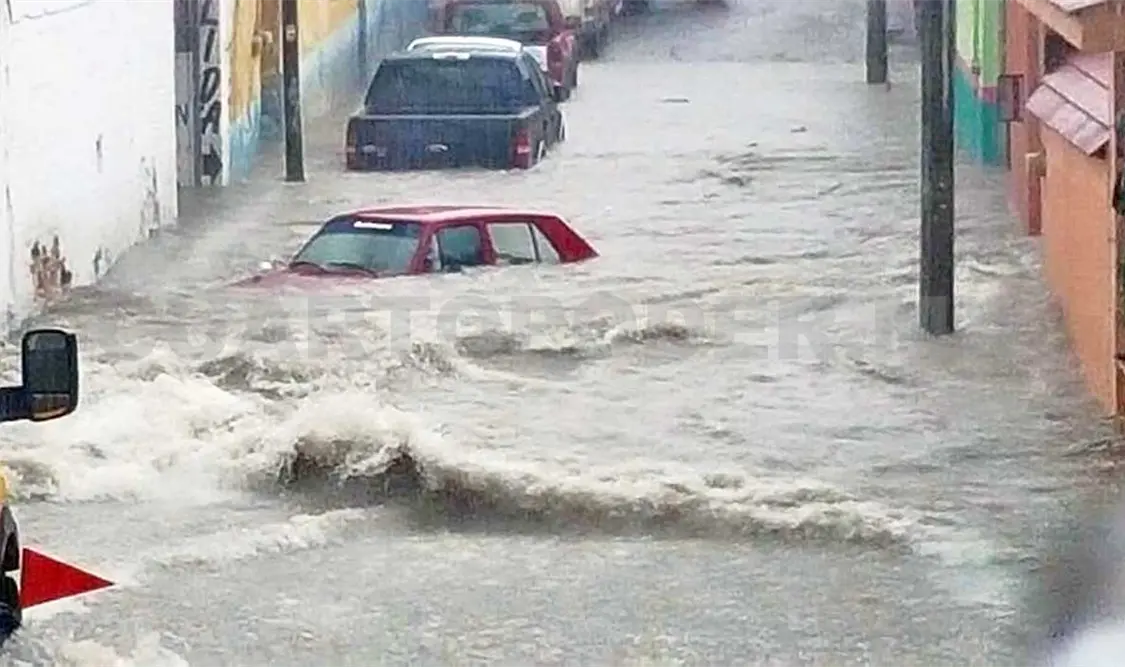 Fuertes lluvias y vientos azotan Comitán