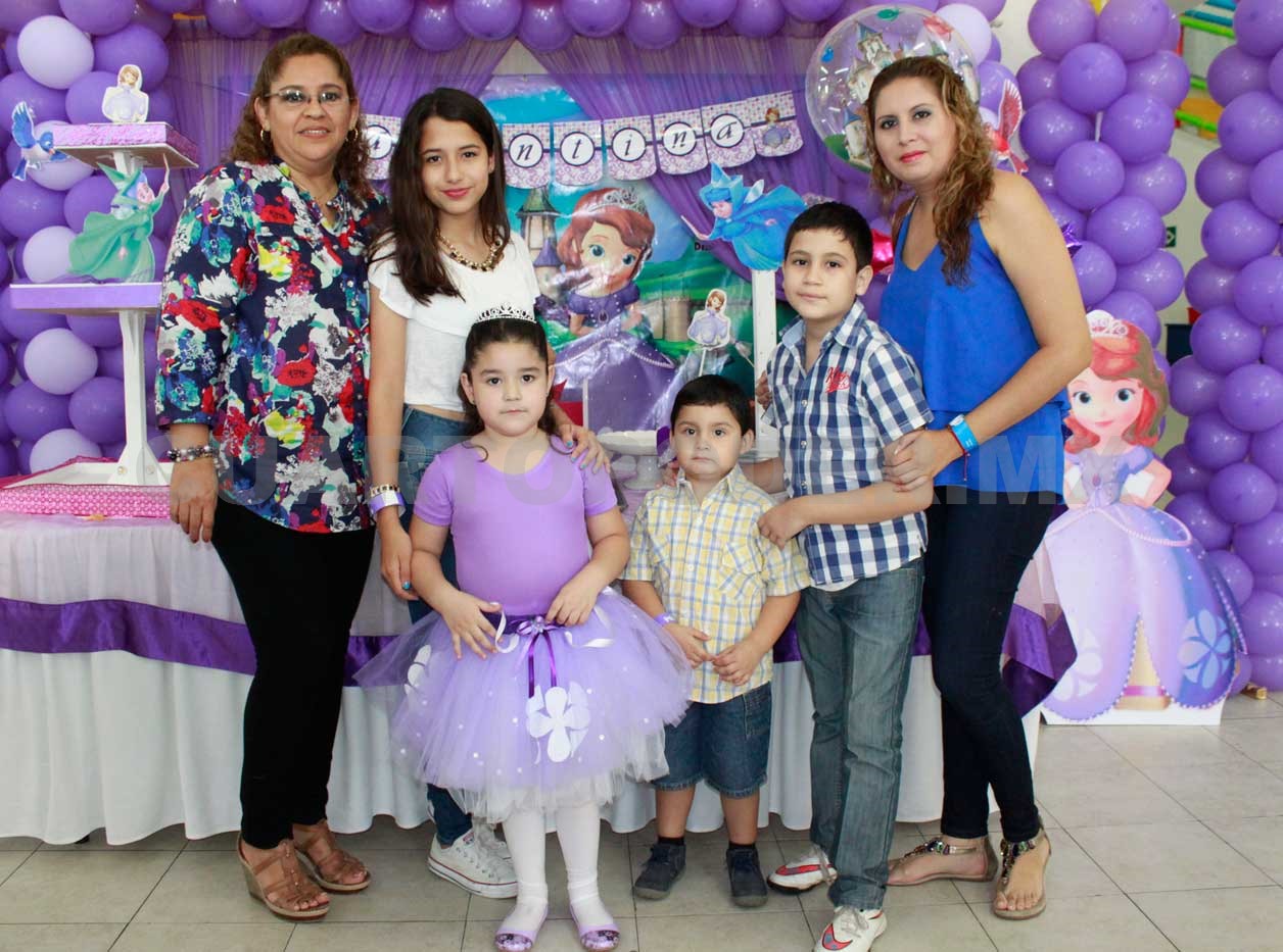Feliz cumpleaños, Valentina