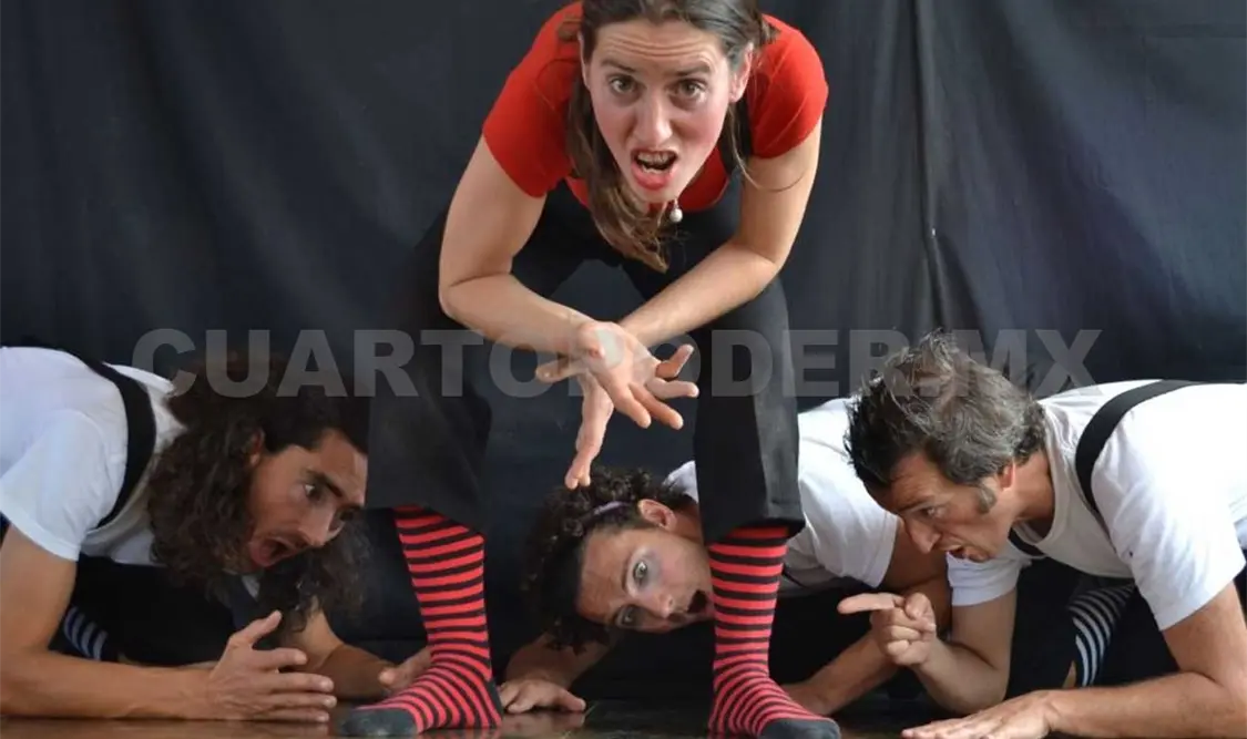 Impro Splash en una presentación durante su gira por Chiapas