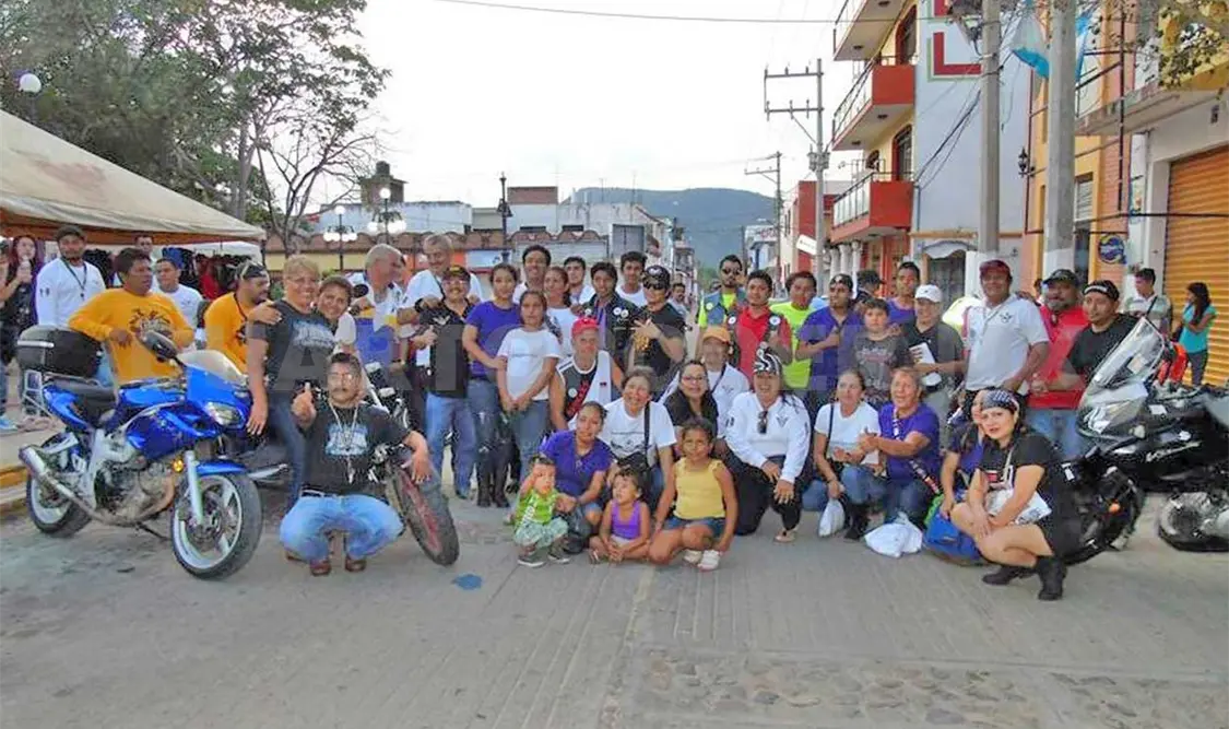 Club de motos celebra aniversario