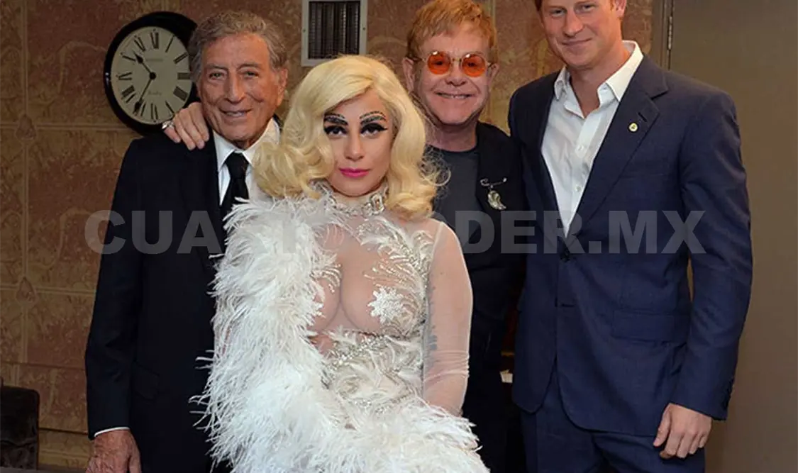 Lady Gaga se codea con la realeza
