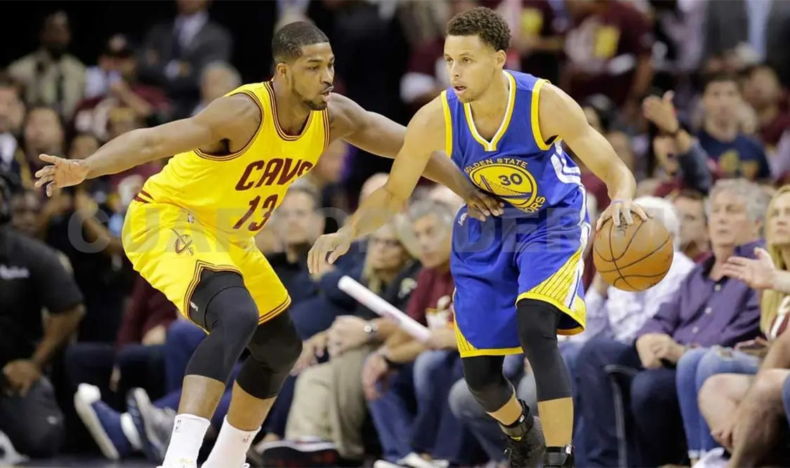 Warriors arrolla 103-82 a Cavaliers