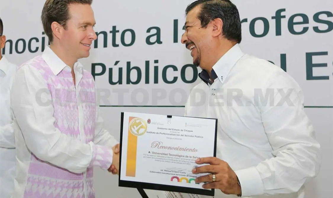 Reconocen la profesionalización de servidores