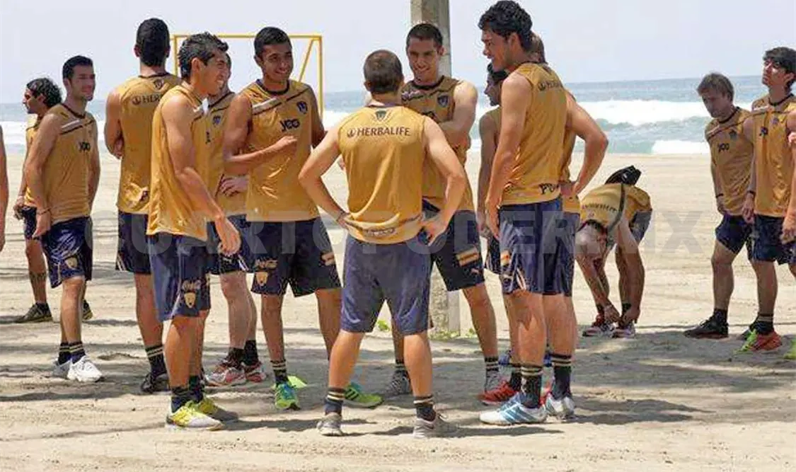 Pumas, primer día en Playa del Carmen