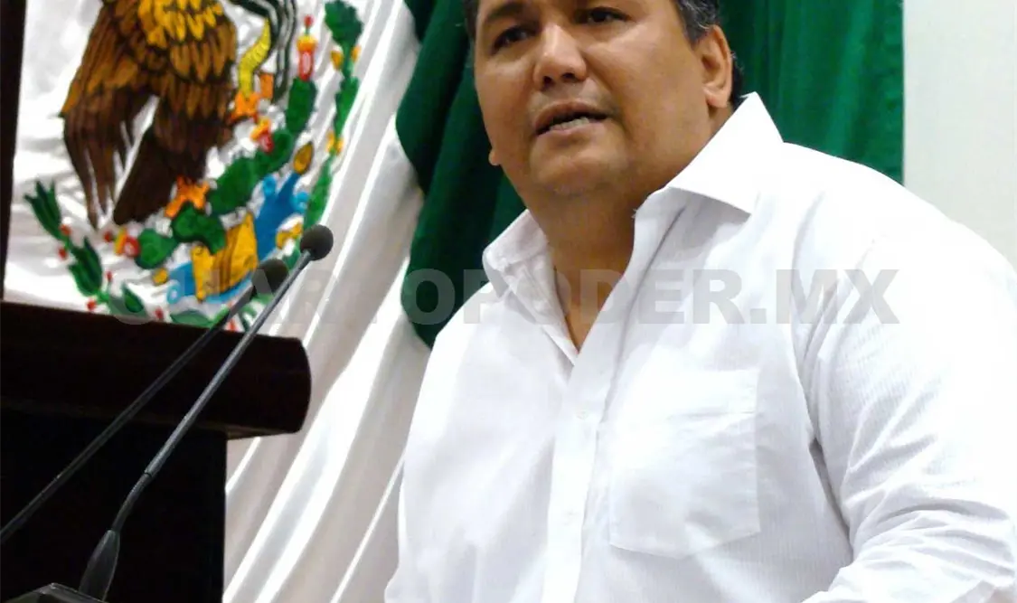 Licencian a edil y diputado