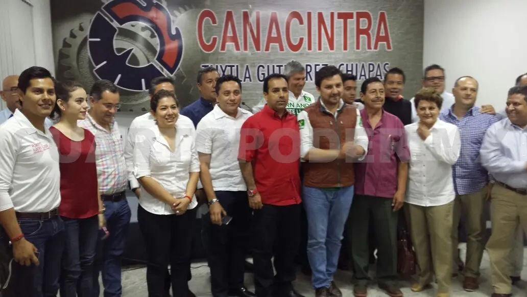 Primer encuentro de directivos de Canacintra, con Fernando Castellanos Cal y Mayor y su planilla de trabajo. CP