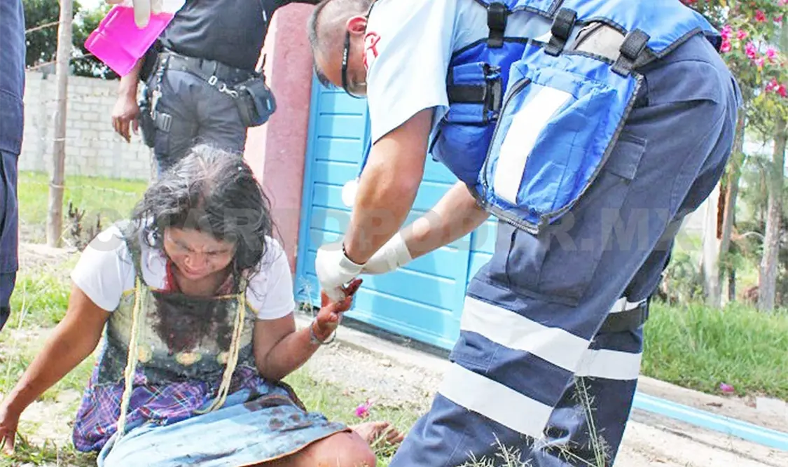 Hiere a su mujer con un machete