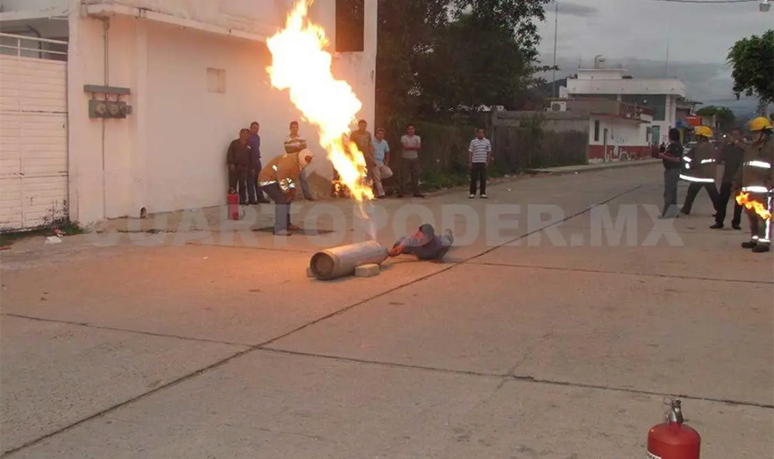 Bomberos inician capacitación