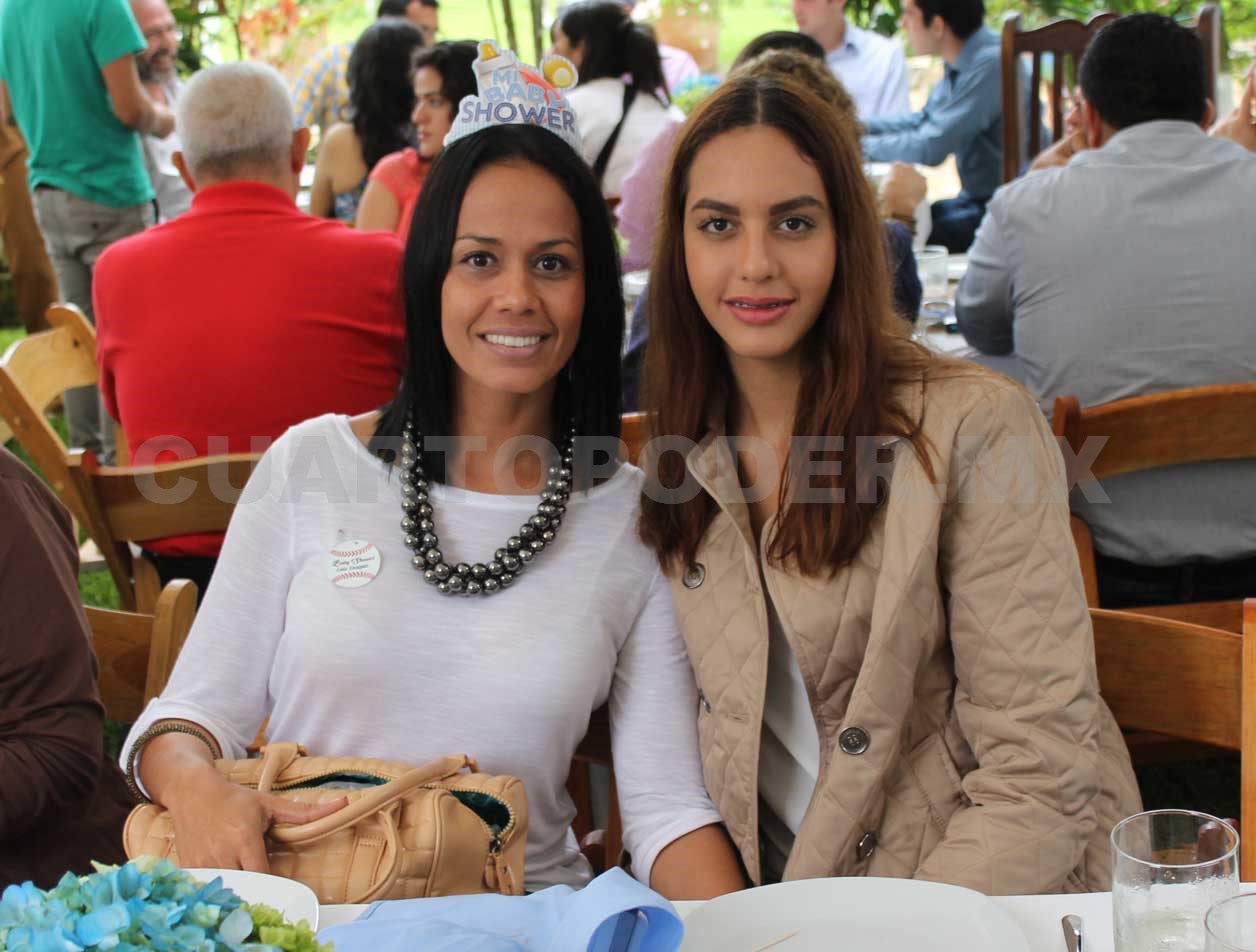 Krhista en espera de su primer bebé