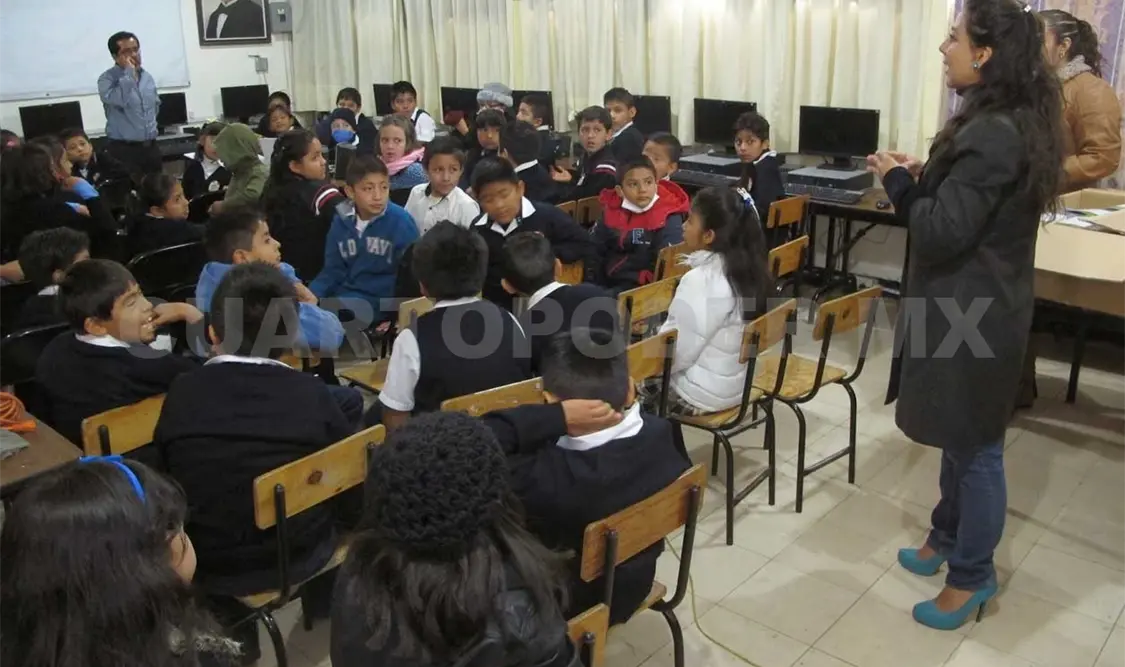 Docentes se deben someter al examen